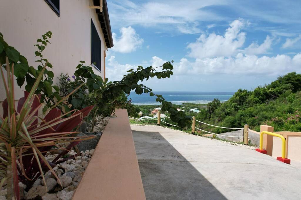 The Pearl - Spacious Air Conditioned 3Bd, 2Bth Villa With Gorgeous Views Old Road Exterior foto