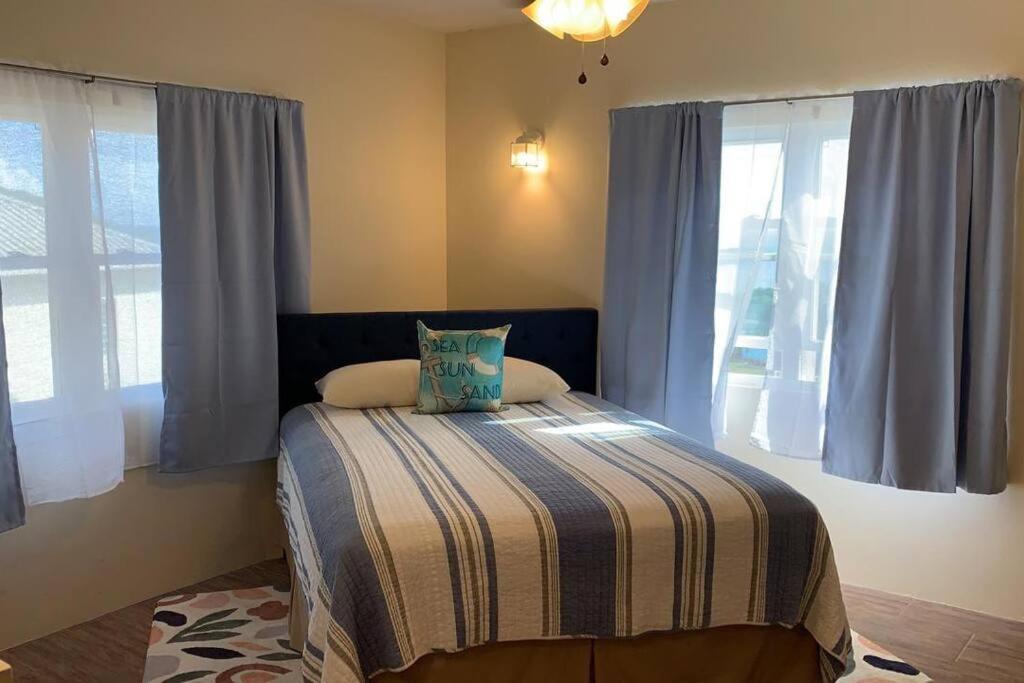 The Pearl - Spacious Air Conditioned 3Bd, 2Bth Villa With Gorgeous Views Old Road Exterior foto